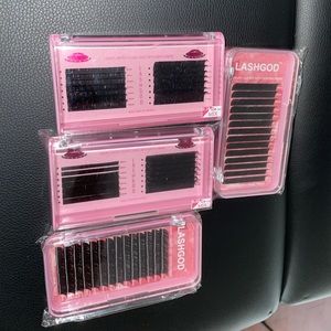 Lash god trays